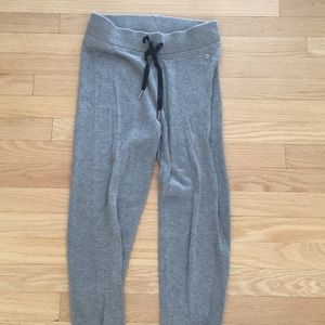 Lululemon grey joggers pant